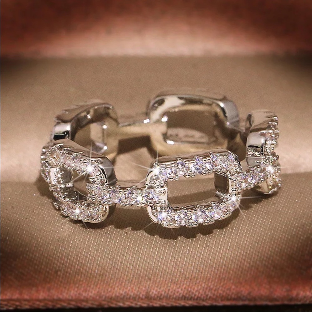 *NEW*Luxury Creative Womens Diamond Ring
